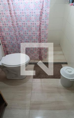 Casa à venda com 120m², 4 quartos e 2 vagasBanheiro da Suíte