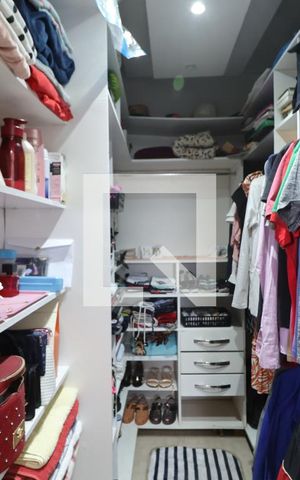 Casa à venda com 120m², 4 quartos e 2 vagasCloset