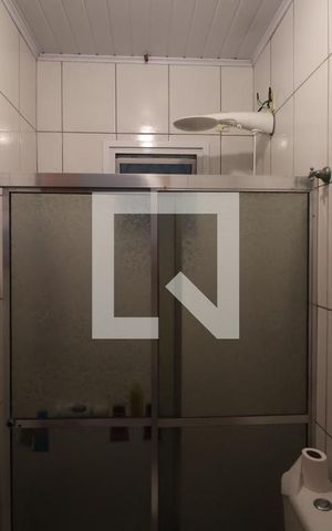 Casa à venda com 120m², 4 quartos e 2 vagasBanheiro