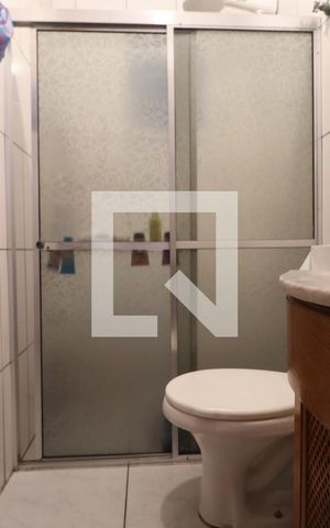 Casa à venda com 120m², 4 quartos e 2 vagasBanheiro
