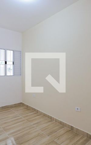 Casa para alugar com 40m², 1 quarto e sem vaga Casa para alugar com 40m², 1 quarto e sem vagaSuíte