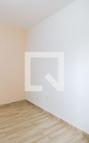 Casa para alugar com 40m², 1 quarto e sem vaga Casa para alugar com 40m², 1 quarto e sem vagaSuíte