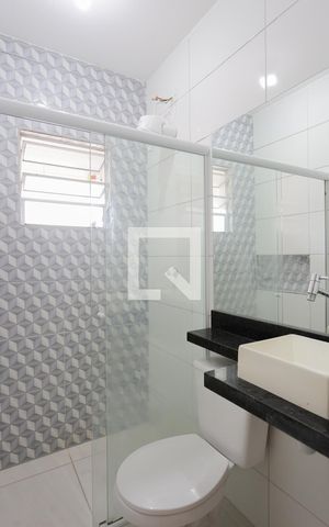Casa para alugar com 40m², 1 quarto e sem vaga Casa para alugar com 40m², 1 quarto e sem vagaBanheiro da Suíte