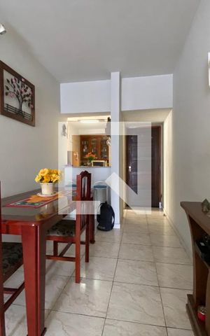Apartamento à venda com 75m², 3 quartos e 1 vaga Apartamento à venda com 75m², 3 quartos e 1 vagaSala