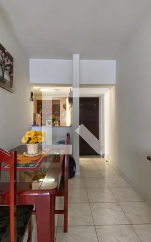 Apartamento à venda com 75m², 3 quartos e 1 vaga Apartamento à venda com 75m², 3 quartos e 1 vagaSala