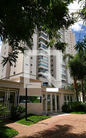 Apartamento à venda com 136m², 3 quartos e 2 vagasFachada e portaria