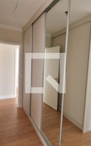 Apartamento à venda com 136m², 3 quartos e 2 vagasQuarto 2 - Suíte Armários