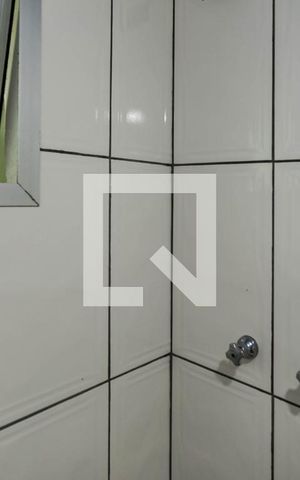 Apartamento para alugar com 46m², 2 quartos e 1 vaga Apartamento para alugar com 46m², 2 quartos e 1 vagaBanheiro