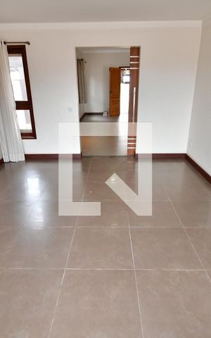 Casa de condomínio à venda com 153m², 3 quartos e 4 vagasSala de TV