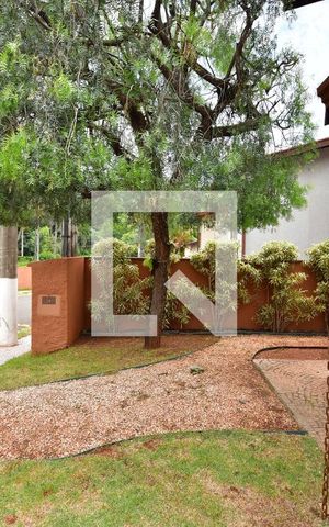 Casa de condomínio à venda com 153m², 3 quartos e 4 vagasJardim