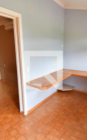 Casa de condomínio à venda com 153m², 3 quartos e 4 vagasQuarto 3 - Suíte