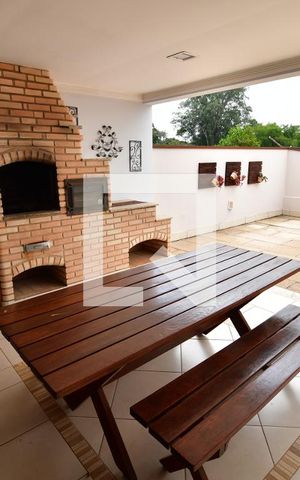 Casa de condomínio à venda com 153m², 3 quartos e 4 vagasVaranda gourmet