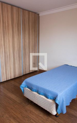 Casa de condomínio à venda com 150m², 4 quartos e 4 vagas Casa de condomínio à venda com 150m², 4 quartos e 4 vagasSUITE TÉRREO