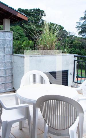 Casa de condomínio à venda com 150m², 4 quartos e 4 vagas Casa de condomínio à venda com 150m², 4 quartos e 4 vagasSACADA DA SUITE