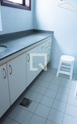 Casa de condomínio à venda com 150m², 4 quartos e 4 vagas Casa de condomínio à venda com 150m², 4 quartos e 4 vagasBANHEIRO DA SUITE
