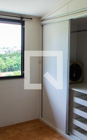Casa de condomínio à venda com 150m², 4 quartos e 4 vagas Casa de condomínio à venda com 150m², 4 quartos e 4 vagasSUITE