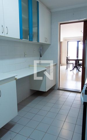 Casa de condomínio à venda com 150m², 4 quartos e 4 vagas Casa de condomínio à venda com 150m², 4 quartos e 4 vagasCOZINHA