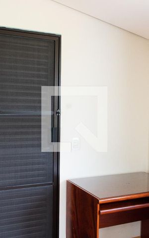 Casa de condomínio à venda com 150m², 4 quartos e 4 vagas Casa de condomínio à venda com 150m², 4 quartos e 4 vagasSUITE