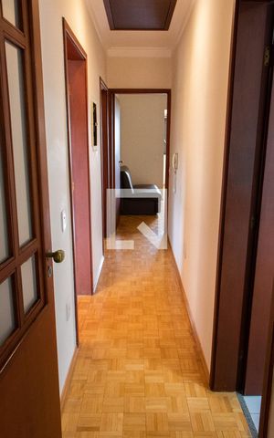 Casa de condomínio à venda com 150m², 4 quartos e 4 vagas Casa de condomínio à venda com 150m², 4 quartos e 4 vagasCORREDOR PISO SUPERIOR