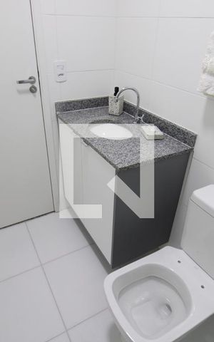 Apartamento para alugar com 35m², 2 quartos e sem vagaBanheiro
