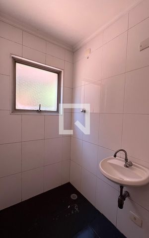 Casa à venda com 450m², 4 quartos e 4 vagas Casa à venda com 450m², 4 quartos e 4 vagasBanheiro da edicula