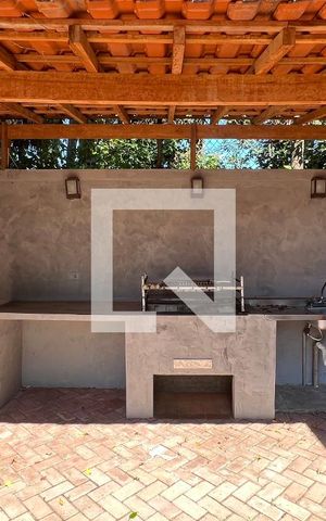 Casa à venda com 450m², 4 quartos e 4 vagas Casa à venda com 450m², 4 quartos e 4 vagasChurrasqueira