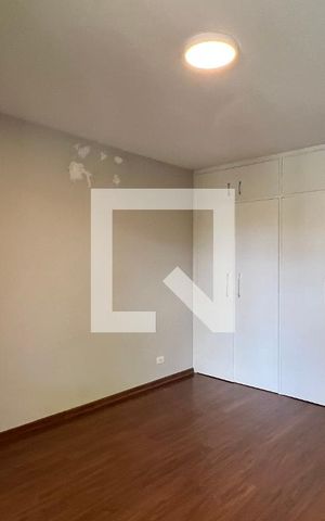 Casa à venda com 450m², 4 quartos e 4 vagas Casa à venda com 450m², 4 quartos e 4 vagasQuarto 1