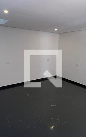 Casa à venda com 450m², 4 quartos e 4 vagas Casa à venda com 450m², 4 quartos e 4 vagasEdicula