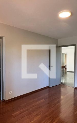 Casa à venda com 450m², 4 quartos e 4 vagas Casa à venda com 450m², 4 quartos e 4 vagasSuite 1