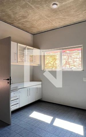 Casa à venda com 450m², 4 quartos e 4 vagas Casa à venda com 450m², 4 quartos e 4 vagasCopa