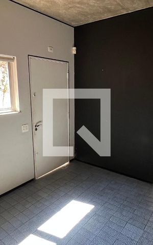 Casa à venda com 450m², 4 quartos e 4 vagas Casa à venda com 450m², 4 quartos e 4 vagasCopa