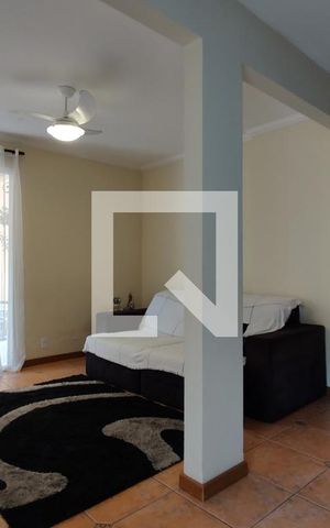Casa de condomínio à venda com 187m², 4 quartos e 1 vaga Casa de condomínio à venda com 187m², 4 quartos e 1 vagaSala