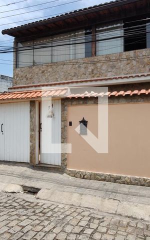 Casa de condomínio à venda com 187m², 4 quartos e 1 vaga Casa de condomínio à venda com 187m², 4 quartos e 1 vagaFachada