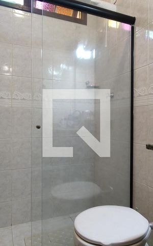 Casa de condomínio à venda com 187m², 4 quartos e 1 vaga Casa de condomínio à venda com 187m², 4 quartos e 1 vagaBanheiro Social