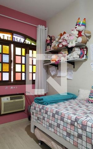Casa de condomínio à venda com 187m², 4 quartos e 1 vaga Casa de condomínio à venda com 187m², 4 quartos e 1 vagaQuarto 3
