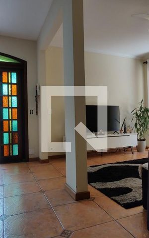 Casa de condomínio à venda com 187m², 4 quartos e 1 vaga Casa de condomínio à venda com 187m², 4 quartos e 1 vagaSala