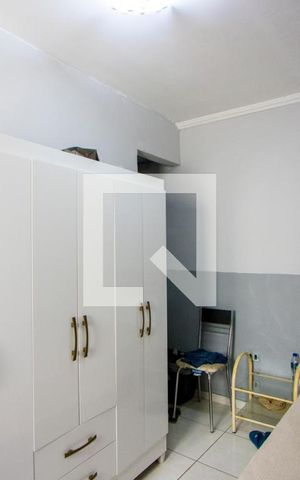 Casa à venda com 72m², 4 quartos e 2 vagasQuarto 2