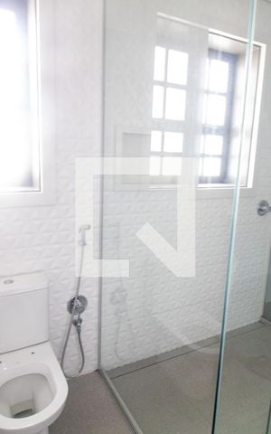 Casa para alugar com 450m², 5 quartos e 3 vagasBanheiro da Suíte 4 - Senhora