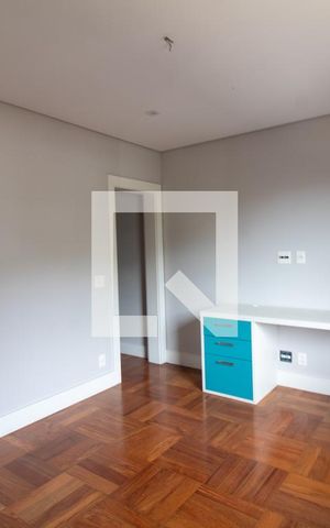 Casa para alugar com 450m², 5 quartos e 3 vagasSuíte 2