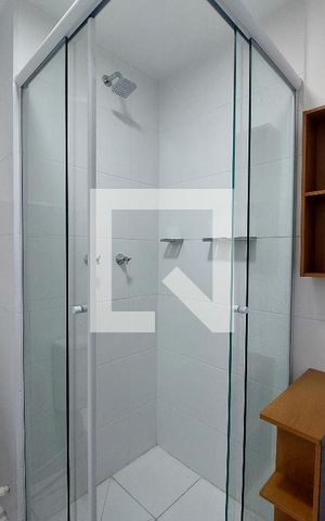 Apartamento à venda com 42m², 2 quartos e 1 vaga Apartamento à venda com 42m², 2 quartos e 1 vagaBanheiro