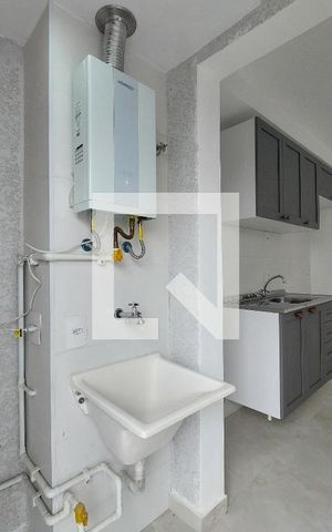 Apartamento à venda com 42m², 2 quartos e 1 vaga Apartamento à venda com 42m², 2 quartos e 1 vagaÁrea de Serviço