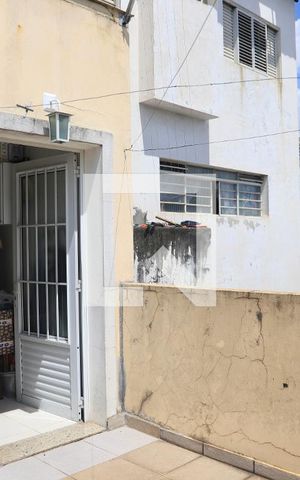 Casa à venda com 190m², 3 quartos e 2 vagas Casa à venda com 190m², 3 quartos e 2 vagasÁrea de Serviço