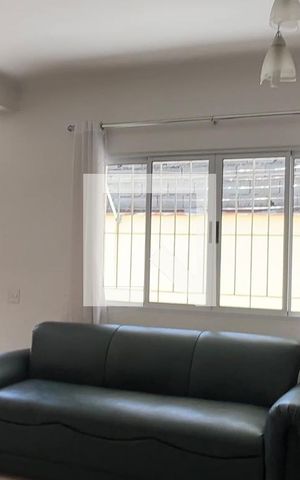 Casa à venda com 190m², 3 quartos e 2 vagas Casa à venda com 190m², 3 quartos e 2 vagasSala