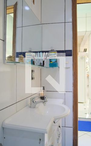Casa à venda com 411m², 2 quartos e 2 vagasBanheiro Social