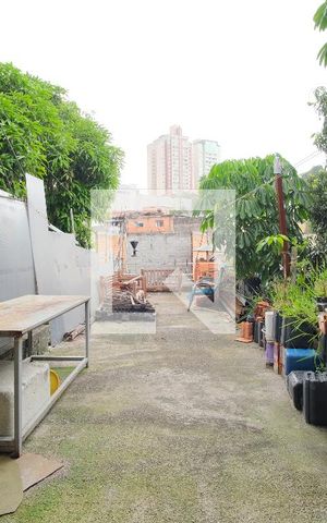 Casa à venda com 411m², 2 quartos e 2 vagasQuintal