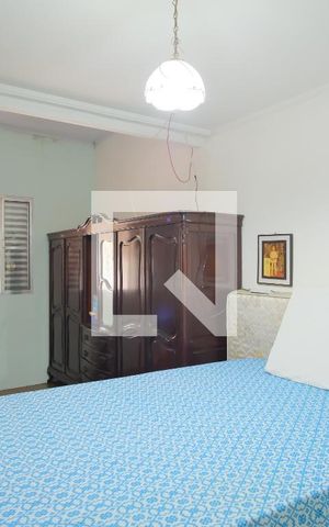 Casa à venda com 411m², 2 quartos e 2 vagasQuarto
