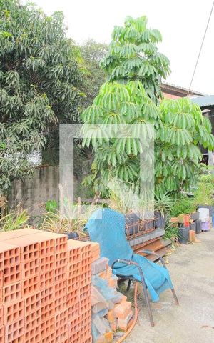Casa à venda com 411m², 2 quartos e 2 vagasQuintal