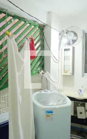 Casa à venda com 411m², 2 quartos e 2 vagasÁrea de Serviço
