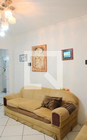 Casa à venda com 411m², 2 quartos e 2 vagasSala