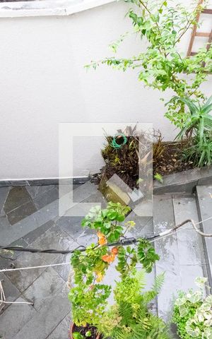 Casa à venda com 350m², 4 quartos e 4 vagas Casa à venda com 350m², 4 quartos e 4 vagasVista do Quarto 3